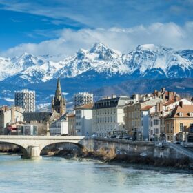 Vue de Grenoble sur l'Isère